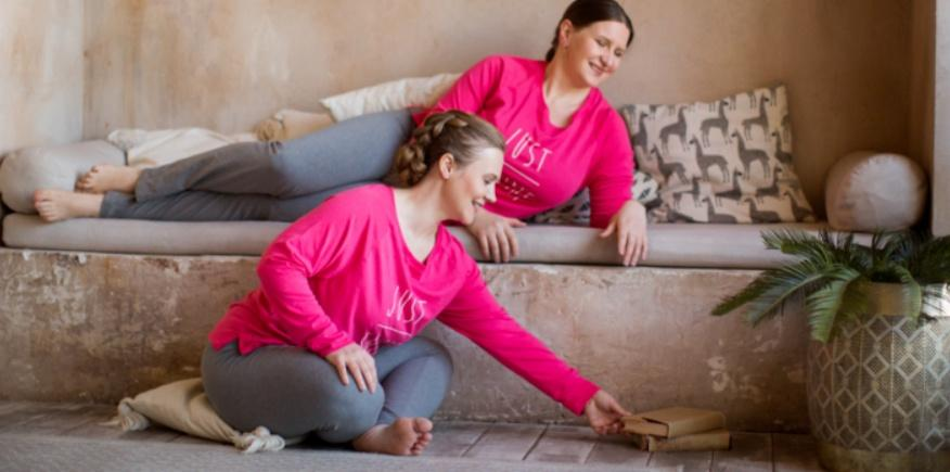 [adama.yoga] Мария Марковская, Оксана Герасимова ― Йогатерапия опущений (2023)