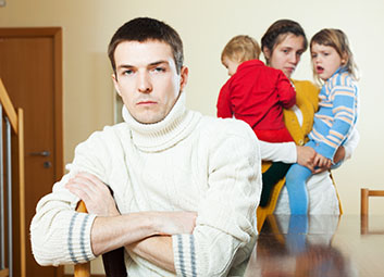 [Ирина Смолярчук] Отец не занимается ребенком (2022)