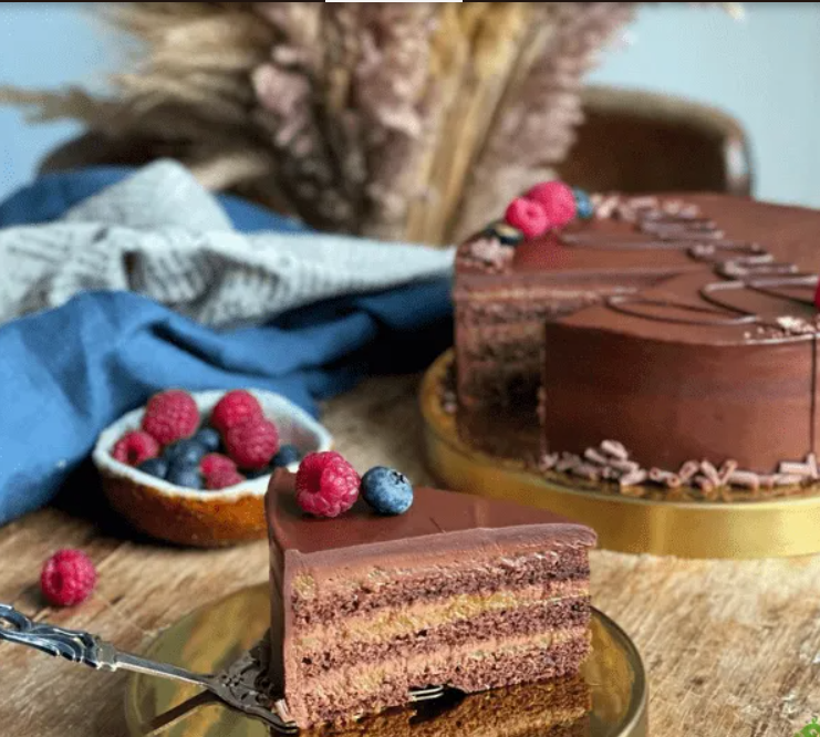 [Ольга Богатова] Торт Захер. Шоколад и абрикос (2023)