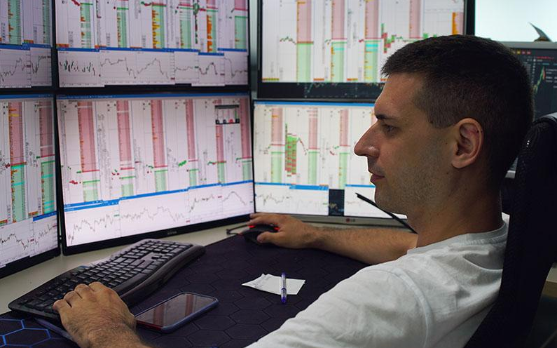 [А. Мещеряков, С. Ядрышников и др.] [Live Investing Group] Crypto-Интенсив 2023. Пакет База (2023)