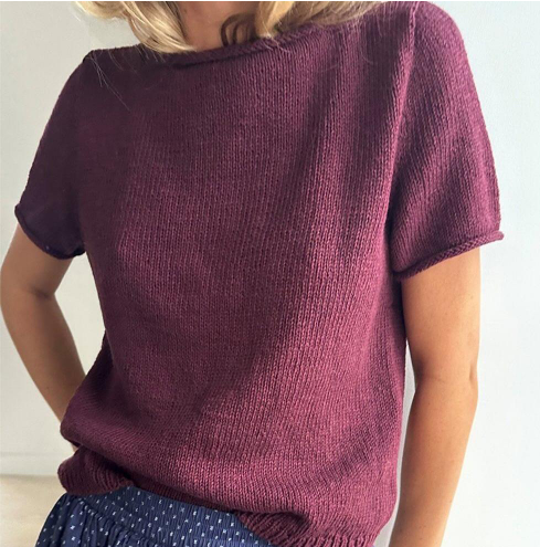 [Вяжи.ру] Простой летний топ Vega, вязанный спицами сверху (2025)