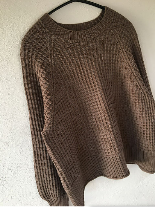 [Вяжи.ру] Свитер оверсайз вязаный спицами рельефным узором сверху Waffle blouse (2024)