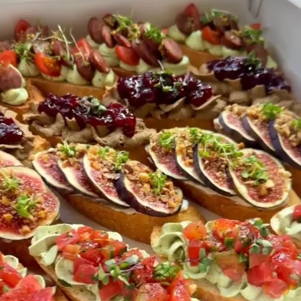 [Александра Варакута] [furshetbox_msk] Сборник Просто о брускеттах (2025)